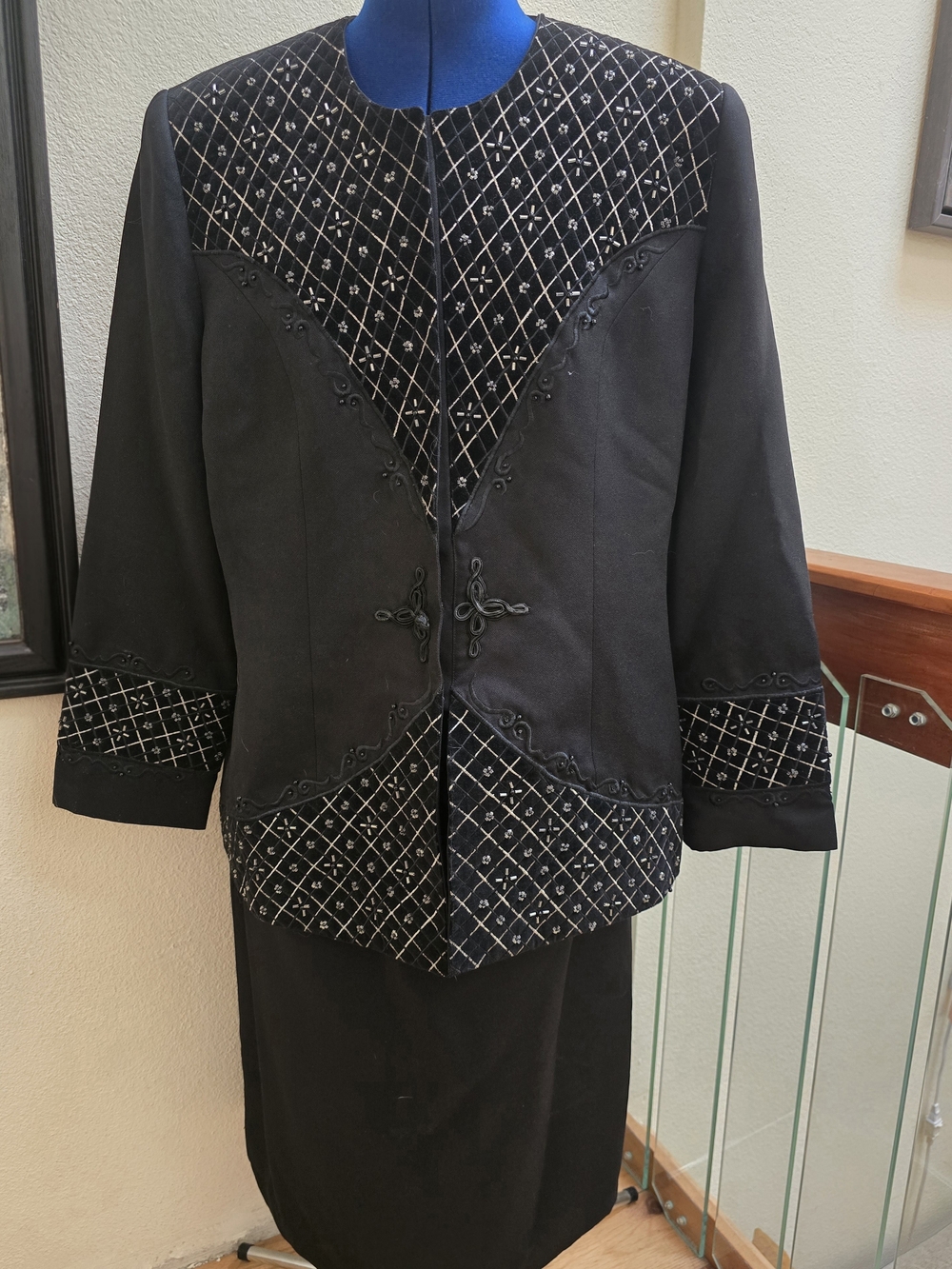 VTG 80s Ben Marc International 2pc Skirt Suit Black Beaded Lattice Velvet Sz 18